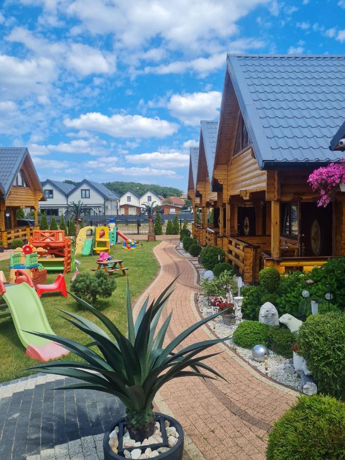 Domki Letniskowe Paradise Ревал Екстериор снимка