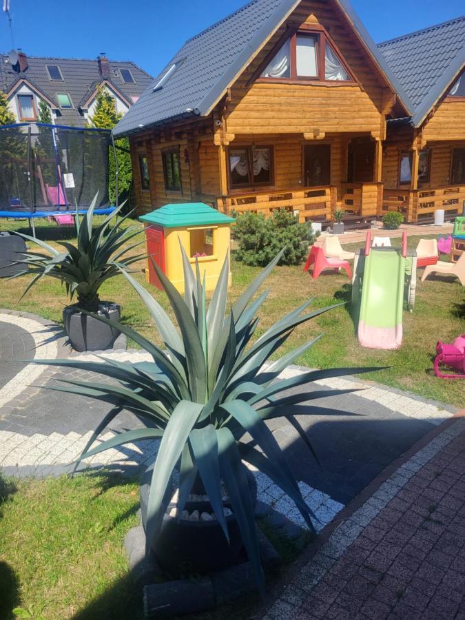 Domki Letniskowe Paradise Ревал Екстериор снимка